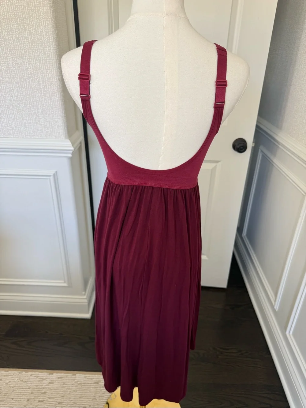 Gilligan & O'Malley Ribbed Scoop Neck Midi Dress in Deep Burgundy Sleepwear